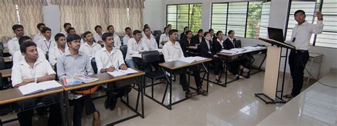 Vasavi Education Trust | About VET First grade College, Bangalore, India