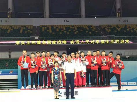 淮安市代表队运动员 庄研 在少年丙组比赛中包揽200米计时赛、500米+D争先赛、1000米计时赛 3枚金牌