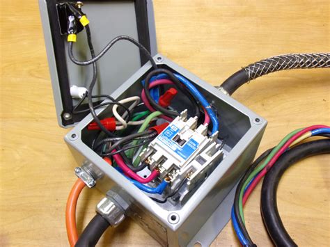 Star Line Busway Tap Box w/ Power On-Off Contactor | Ubuy India