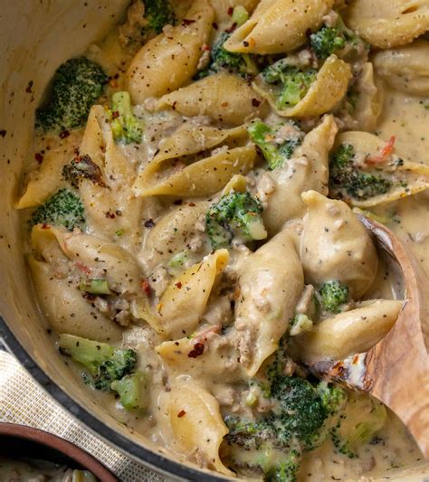 One Pot Lemon Ricotta Ground Turkey Pasta with Broccoli