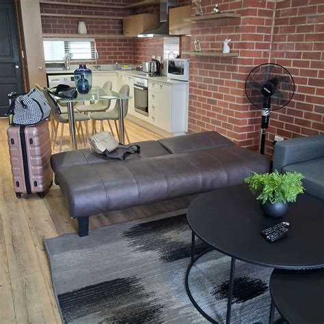 CAG THE VANTAGE ROSEBANK (Johannesburg) - Specialty Inn Reviews, Photos ...
