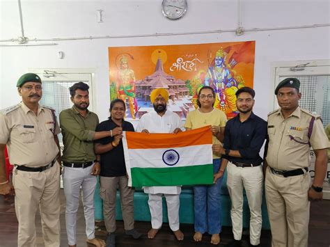 Madhya Pradesh: Mandsaur Dist Mountaineering Assn Team To Scale Machoi ...