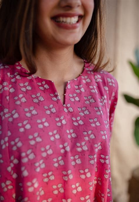 Eaira Dabu Slub Cotton Hand Embroidered Kali Kurta – THE INDIAN ETHNIC CO.