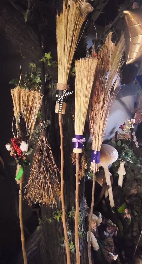 Make your own Samhain Witches Broom with Witchdoctor Utu, 4548 Queen ...