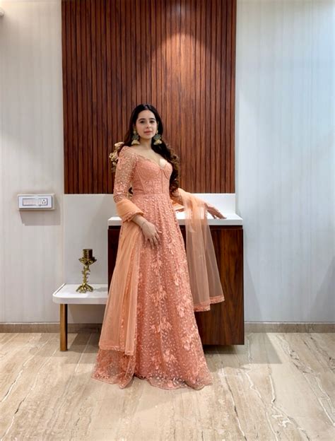 SEERAT ANARKALI – thebombbaewardrobe