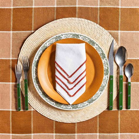 Napkin Folding Techniques to Dress Up Your Table