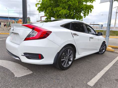 Honda Civic EX-L 2021 en Santo Domingo