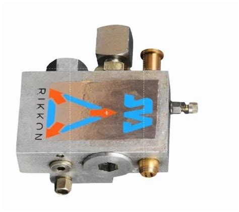 AUTOMATIC LUBRICATION SYSTEM - Luberr Pneumatic Operated Grease Pump ...