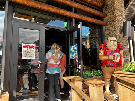 Dick's Last Resort - Gatlinburg Restaurant Review - The Historic ...