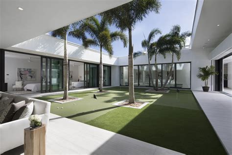 Modern Courtyard House Plan Design Inspiration: The Modern Courtyard