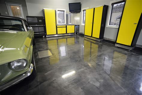 Customized Garage Floor Photo Gallery - Flexmar Polyaspartic