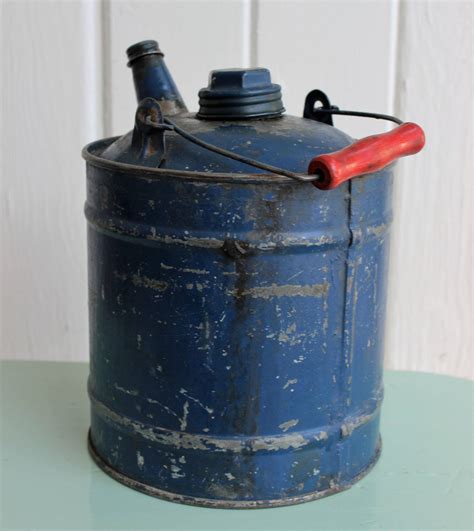 Old Fashioned Gas Cans For Sale at Wilfred Mccarty blog