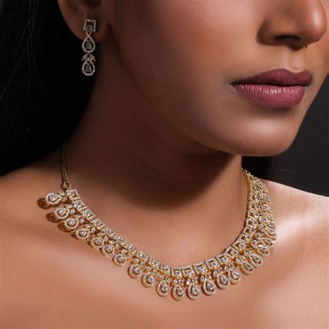 Buy Necklace Set Online in Kolkata - Gossip