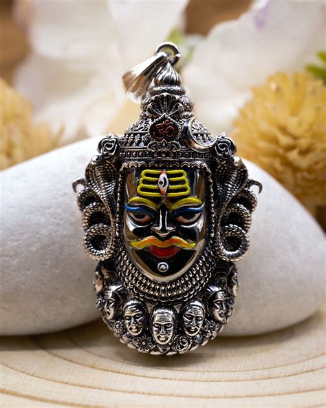 Mahakaleshwar Pendant – Arts of Devotion