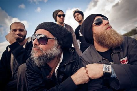 TWIST THE CAP (EN ESPAÑOL) - Jaya The Cat - LETRAS.COM