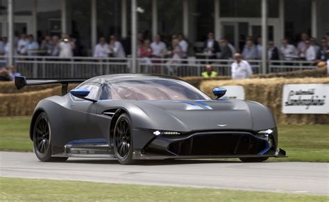 ඇස්ටන් මාටින් වල්කන් සුපිරි කාරය | Aston martin Vulcan supercar
