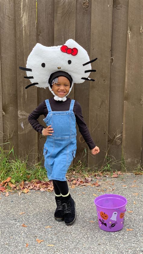 Hello Kitty Halloween Mask