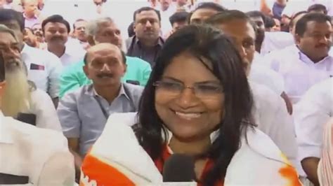 UDF crosses halfway mark in Kerala, 'decisive victory' says Congress