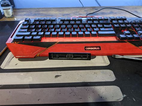 How to Clean Wireless Keyboard 的图像结果