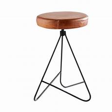 sgabello pelle sgabello in pelle e metallo nero camden maisons du monde sgabello pelle sgabello in pelle e metallo nero camden maisons du monde