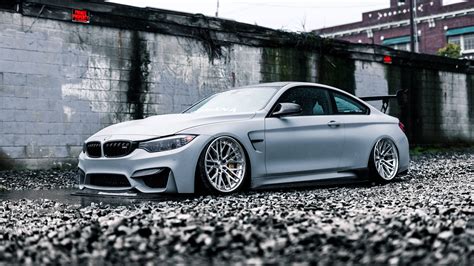 White Bmw M4 Wallpaper