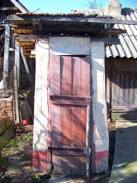 Primitive Toilet Using 的图像结果