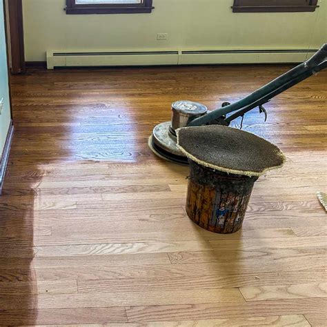 Refinishing vs Resurfacing Hardwood Floors: Clear Comparison
