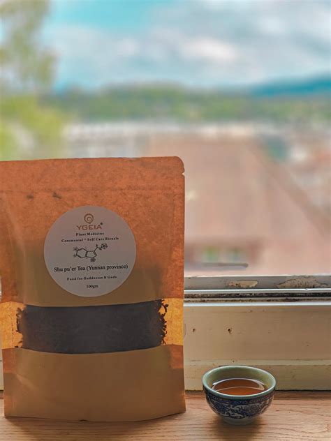Shu Pu'erh Tea for Tea Ceremony ( 100gms, Yunan Province ) – Ygeia