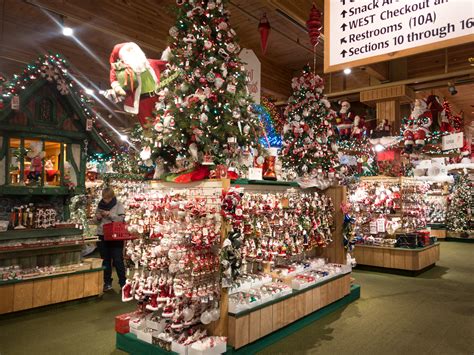 Guide to Visiting Bronner's: The World's Largest Christmas Store ...
