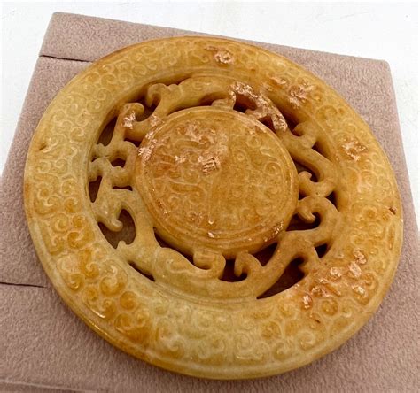 Proantic: Chinese Jade Pendant From The XX Sec.