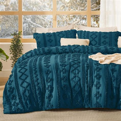 Amazon.com: Bedsure Tufted Boho Comforter Set Queen Size - Teal Boho ...