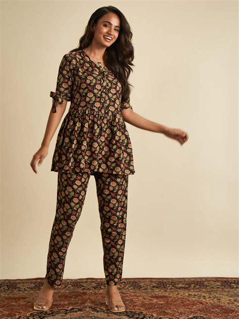 Shop Blossom Breeze Co-Ords Set - Raisin