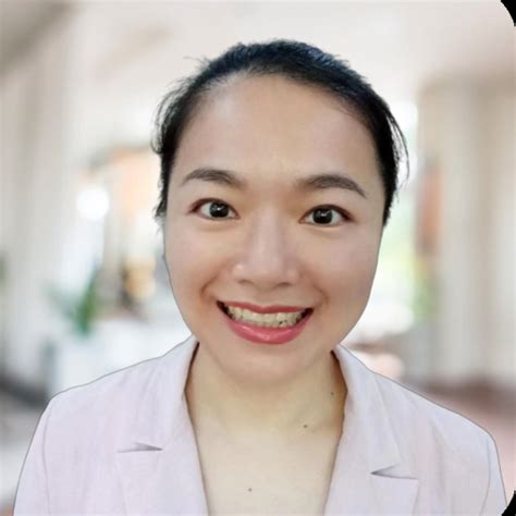 Chris - Chinese teacher - ₹3322/h