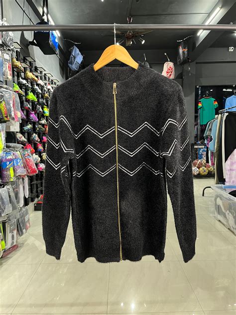 Zip-up Black Sweater – Mizo Jersey Home