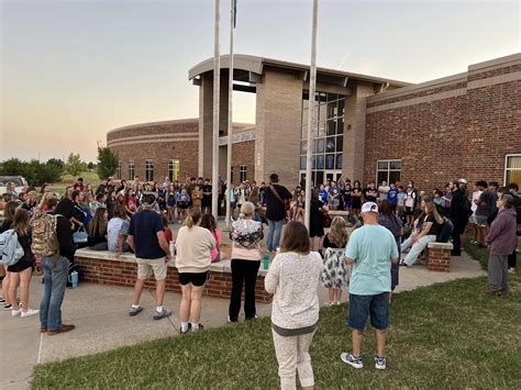 Oklahoma 'wholeheartedly' observes See You at the Pole|Baptist ...