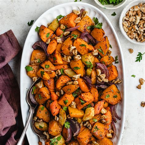 Roasted Potatoes and Broccoli - The Delicious plate