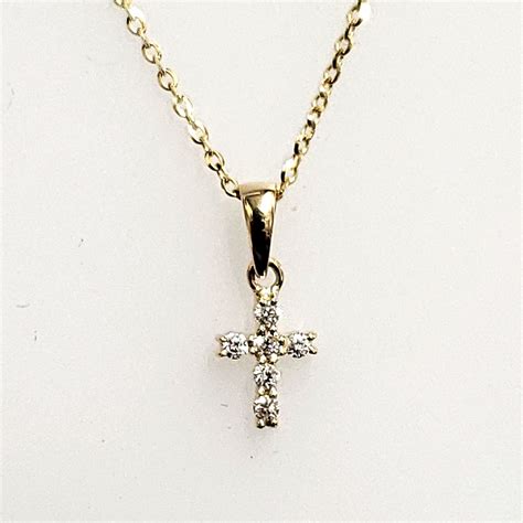 14 Karat Yellow Gold Diamond Cross Necklace 001-160-01599 | Trinity ...