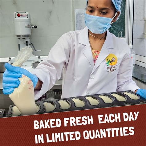 Monkey Bar with Chocolate filling (eggless) – Monkey Bar Cakes