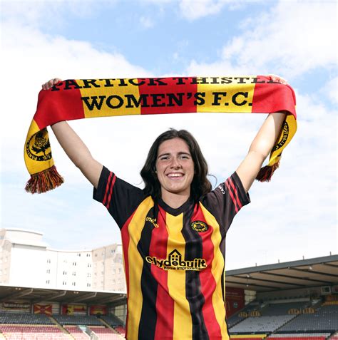 Lucy Sinclair back for new season | Partick Thistle FC