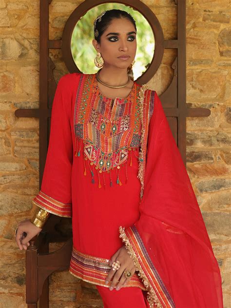 Designer Women's Suits- Buy Suit Sets Online & Block Print Suit Set ...