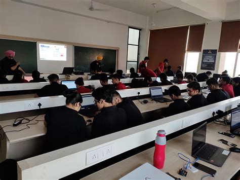 Robotics and Mechatronics Research Laboratory (RMRL) - CURIN