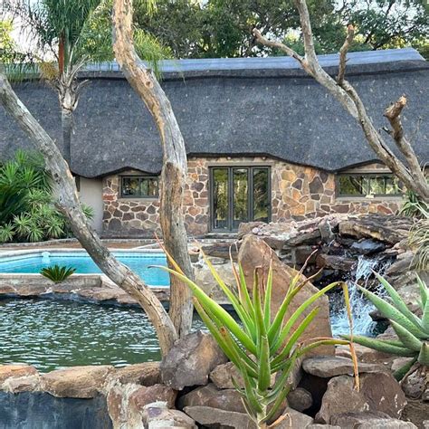 THE 10 BEST Restaurants Near Sambane Game Lodge