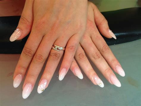 White ombre oval nails | Nail ideas | Pinterest | Oval nails, White ...