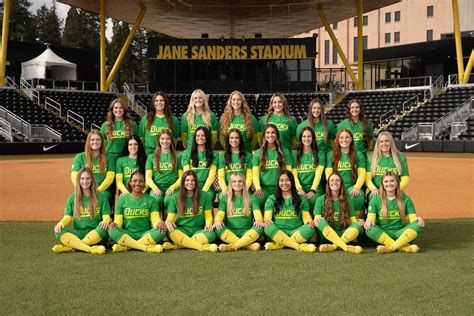 Softball Roster - University of Oregon Athletics