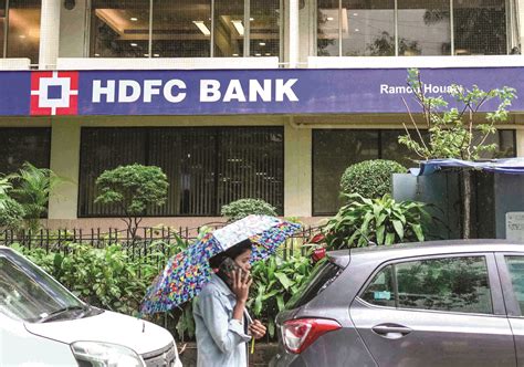 HDFC Bank expects 17-18% loan growth in FY24