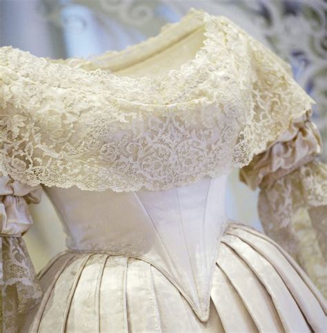 Original queen victoria wedding dress 60 photos - Astyledwedding.com