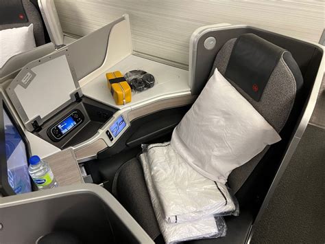 Air Canada 777 Business Class 的图像结果