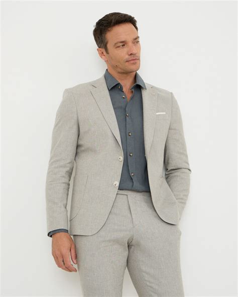 Casual Suit 的图像结果