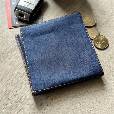 Soft Denim Wallet: Effortless Convenience On-the-Go" – Canoopi
