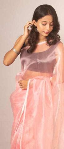 Choosing the Perfect Natural Fabric Saree for Different Occasions – AEVUM